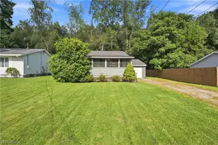 933 Ray Ave NE, New Philadelphia, OH 44663 - Photo 3