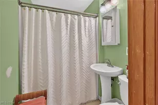 2227 E 30th St, Lorain, OH 44055 - Photo 25