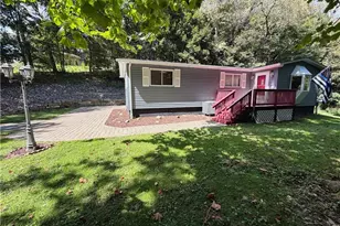1929 Iris St, East Liverpool, OH 43920 - Photo 5