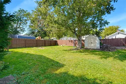 2345 Triplett Boulevard, Akron, OH 44312 - Photo 23