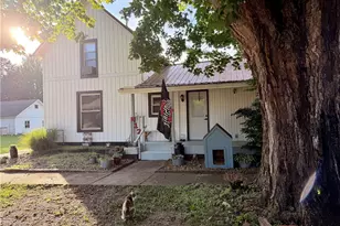 412 4th St, Warsaw, OH 43844 - Photo 3
