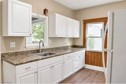 1215 Marlowe Avenue, Oakwood, OH 44107 - Photo 9