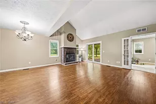 775 Hampton Cir, Aurora, OH 44202 - Photo 7