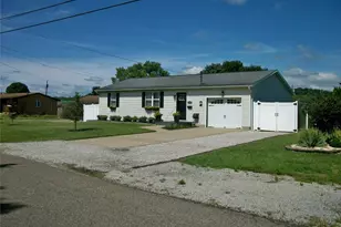 1594 Gene St, Belpre, OH 45714 - Photo 5