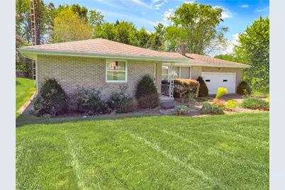 1700 Carnwise Street SW, Canton, OH 44706 - Photo 3