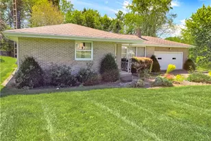 1700 Carnwise St SW, Canton, OH 44706 - Photo 3