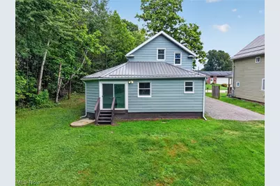1727 E 49th Street, Ashtabula, OH 44004 - Photo 3