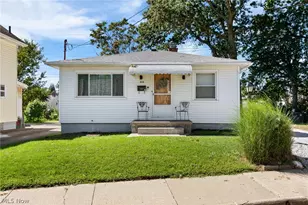 634 Parkview Ave, Akron, OH 44310 - Photo 1