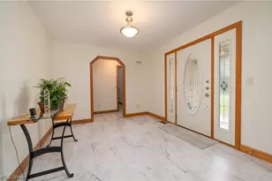 2705 Crooked Run Rd NW, New Philadelphia, OH 44663 - Photo 3