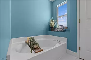 35316 Oxford Ct, North Ridgeville, OH 44039 - Photo 27