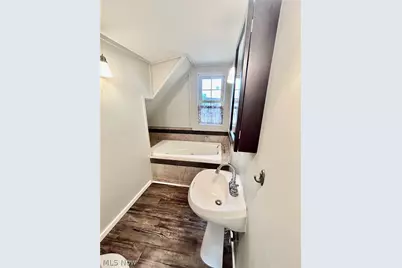 11921 Franklin Boulevard, Oakwood, OH 44107 - Photo 13
