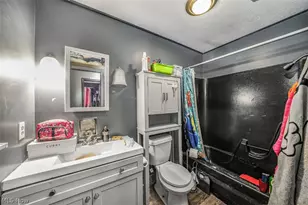 7672 Lanese Dr, Windsor, OH 44099 - Photo 9