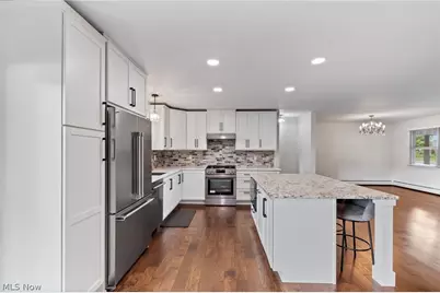 1212 Buena Vista Street NE, Canton, OH 44714 - Photo 3