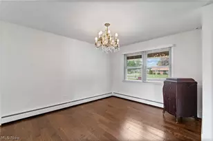 1212 Buena Vista St NE, Canton, OH 44714 - Photo 13