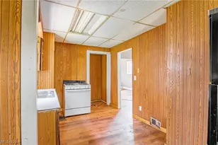 931 Work Dr, Akron, OH 44320 - Photo 13