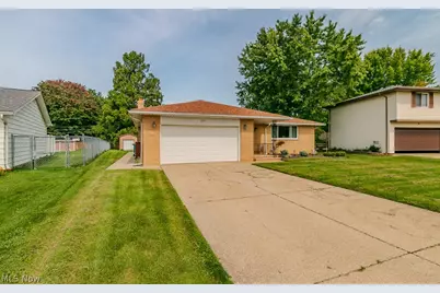 223 Shore Drive, Eastlake, OH 44095 - Photo 3