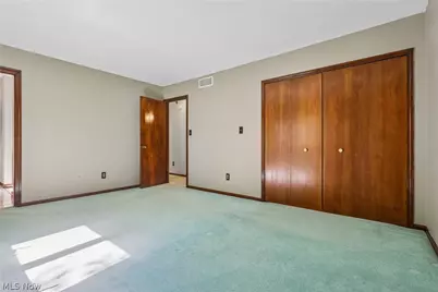 21 W Howe Road, Tallmadge, OH 44278 - Photo 15
