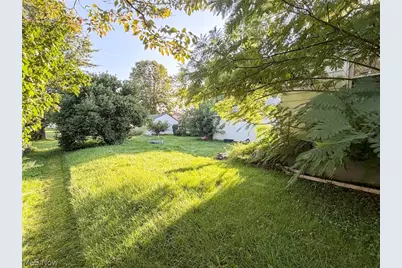 931 E Florida Avenue, Youngstown, OH 44502 - Photo 9