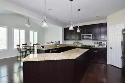 10442 Florida Street, Reminderville, OH 44202 - Photo 9