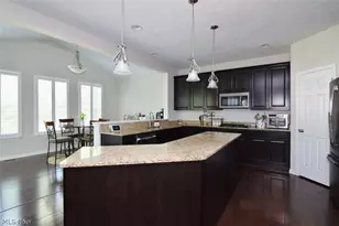10442 Florida St, Reminderville, OH 44202 - Photo 9