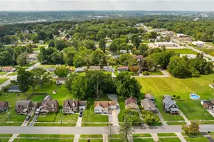 542 6th St, Campbell, OH 44405 - Photo 9