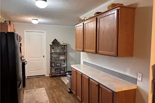 121 Tracy Dr, Dover, OH 44622 - Photo 9