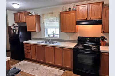 121 Tracy Drive, Dover, OH 44622 - Photo 7