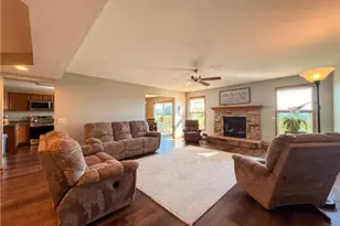 125 Pondview Cir, Rittman, OH 44270 - Photo 3