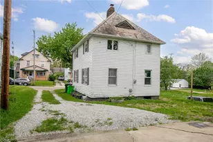 1424 S Liberty Ave, Alliance, OH 44601 - Photo 25