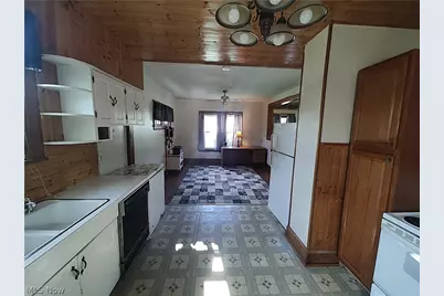 6005 Hillcrest Avenue, Ashtabula, OH 44004 - Photo 25
