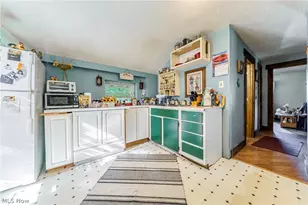 1860 E 298th St, Wickliffe, OH 44092 - Photo 15