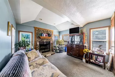 1860 E 298th Street, Wickliffe, OH 44092 - Photo 19