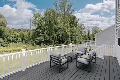 2595 Bishop Oval, Barberton, OH 44203 - Photo 31
