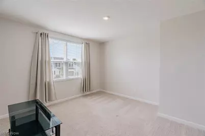 2595 Bishop Oval, Barberton, OH 44203 - Photo 21