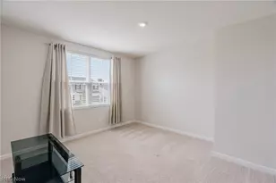 2595 Bishop Oval, Barberton, OH 44203 - Photo 21