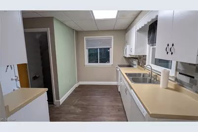 8893 Traphagen Street NW, Massillon, OH 44646 - Photo 9
