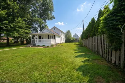 368 4th Drive NW, New Philadelphia, OH 44663 - Photo 5