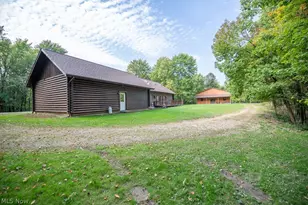 6479 Locust Ln NE, Magnolia, OH 44643 - Photo 9