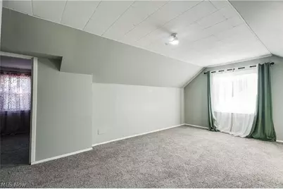 395 E 324th Street, Willowick, OH 44095 - Photo 21