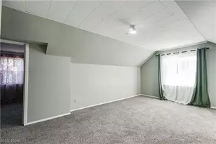 395 E 324th St, Willowick, OH 44095 - Photo 21