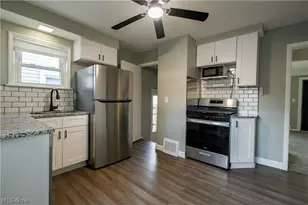 395 E 324th St, Willowick, OH 44095 - Photo 7
