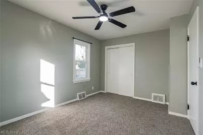 395 E 324th Street, Willowick, OH 44095 - Photo 23