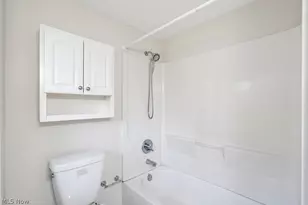 10121 N Delmonte Blvd, Streetsboro, OH 44241 - Photo 9