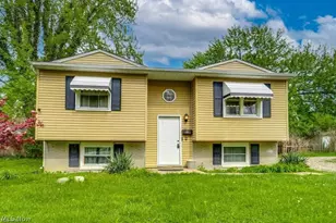 371 Washington Cir, Oberlin, OH 44074 - Photo 3