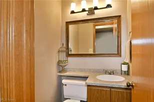 4052 St Andrews Ct, Canfield, OH 44406 - Photo 13
