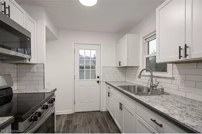 1208 Roslyn Avenue, Akron, OH 44320 - Photo 13