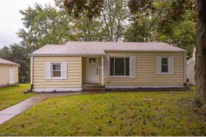 1208 Roslyn Avenue, Akron, OH 44320 - Photo 1