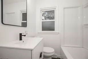 1208 Roslyn Ave, Akron, OH 44320 - Photo 15