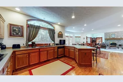 8926 Topaz Terrace, Streetsboro, OH 44241 - Photo 13