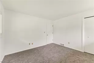 460 Long St, Amherst, OH 44001 - Photo 23